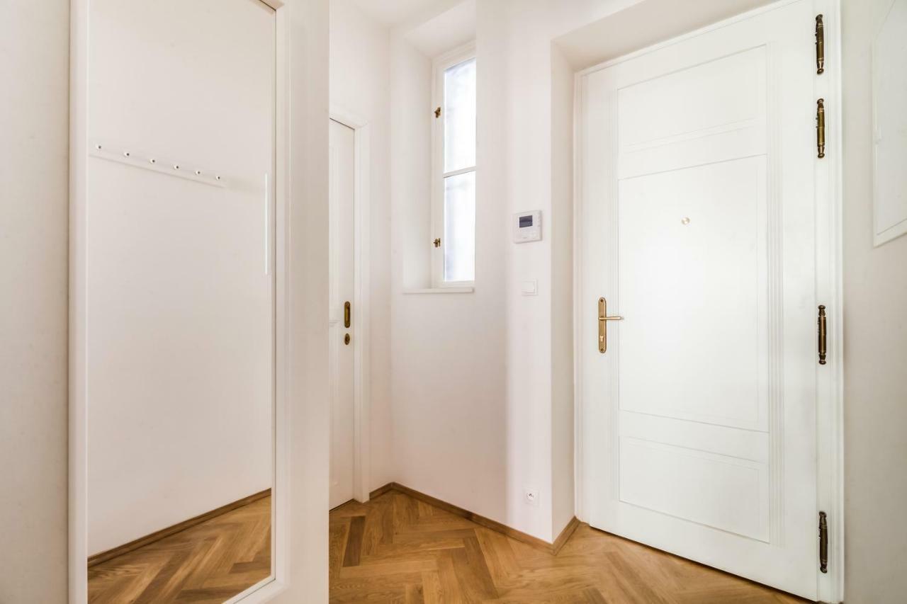 Trendy Local Apartment Praha Exteriér fotografie